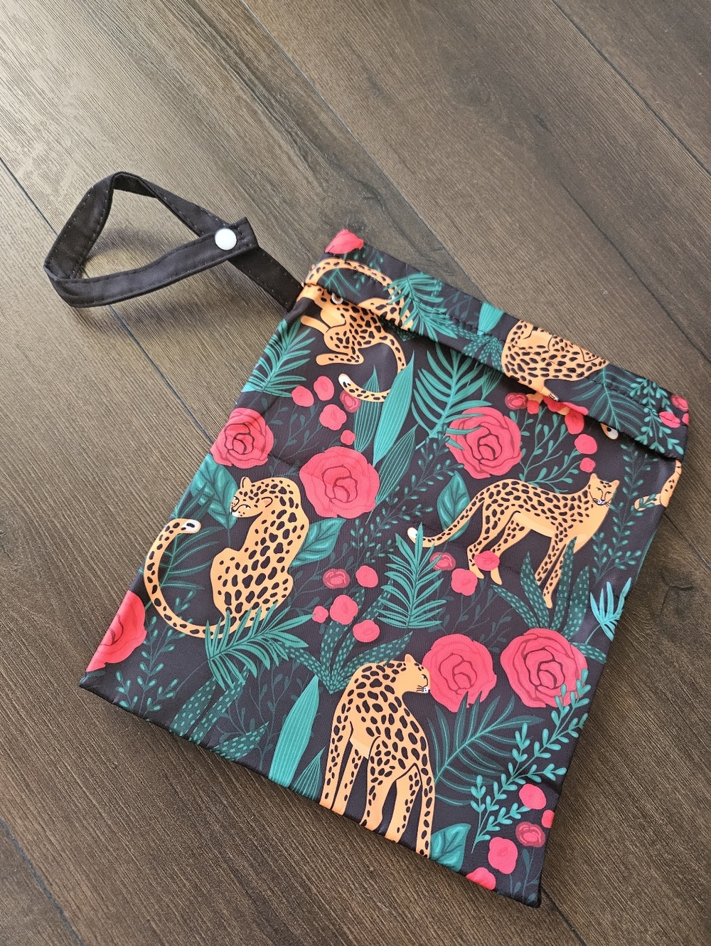 Leopard Snap Handle Wet Dry Bag in Black with Red Roses & Green Leaves